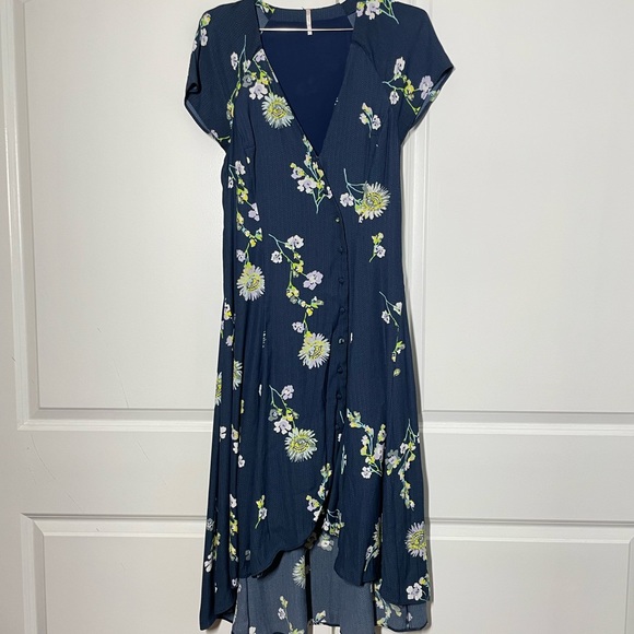 Free People "Lost in You" High-Low
Maxi Dress size S - Picture 5 of 10